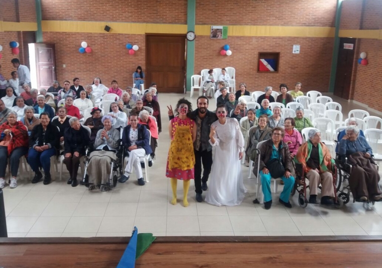 Una Sonrisa Sana más que mil Palabras 